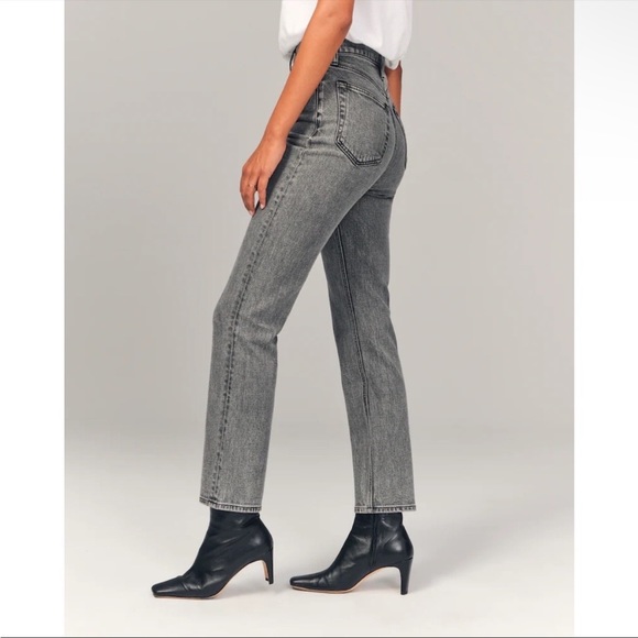 Abercrombie & Fitch The Ankle Straight Ultra High Rise Gray Curve Love Jeans - Picture 4 of 9